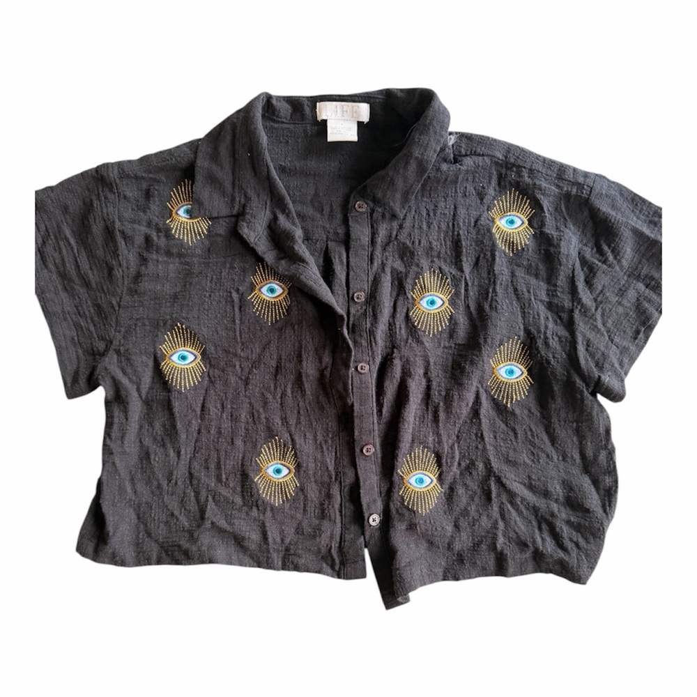 Black Vintage cropped third eye embroidered shirt
